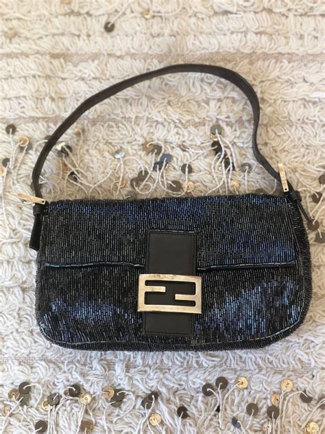 borsa baguette fendi vintage|fendi beaded baguette.